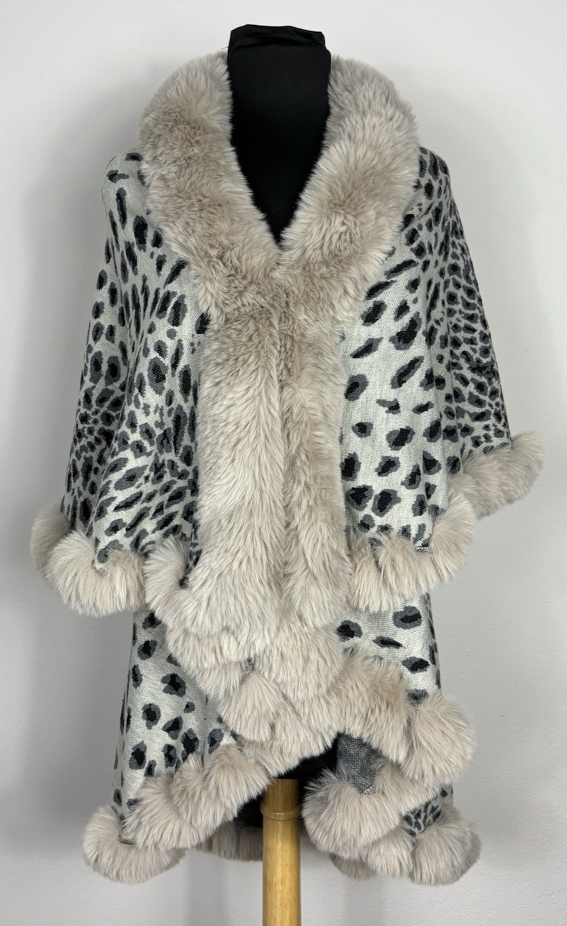 NORTHERN ANGEL Animal Print Faux Fur Poncho Size L/XL Mob Wife